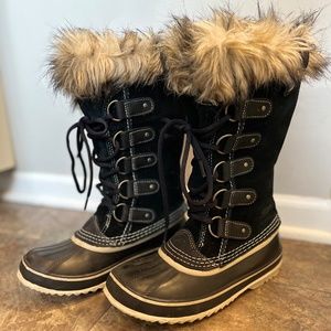 SOREL Joan Of Arctic Fur Trim Black Suede Winter Snow Boots Waterproof Size 7